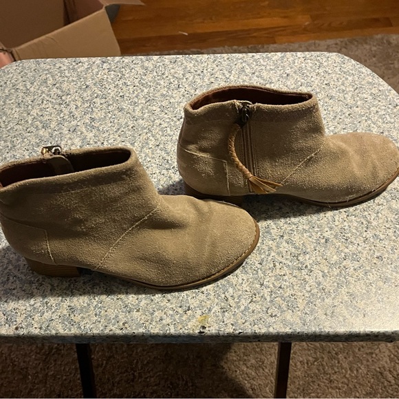 beige /  cream TOMS Zip Ankle Bootie- Like new, worn once indoors. - Picture 8 of 8